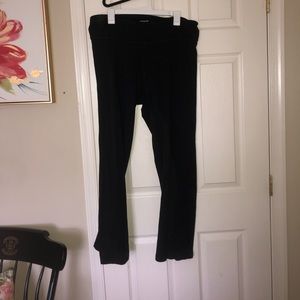Old Navy 2x yoga pants! Stretchy and soft